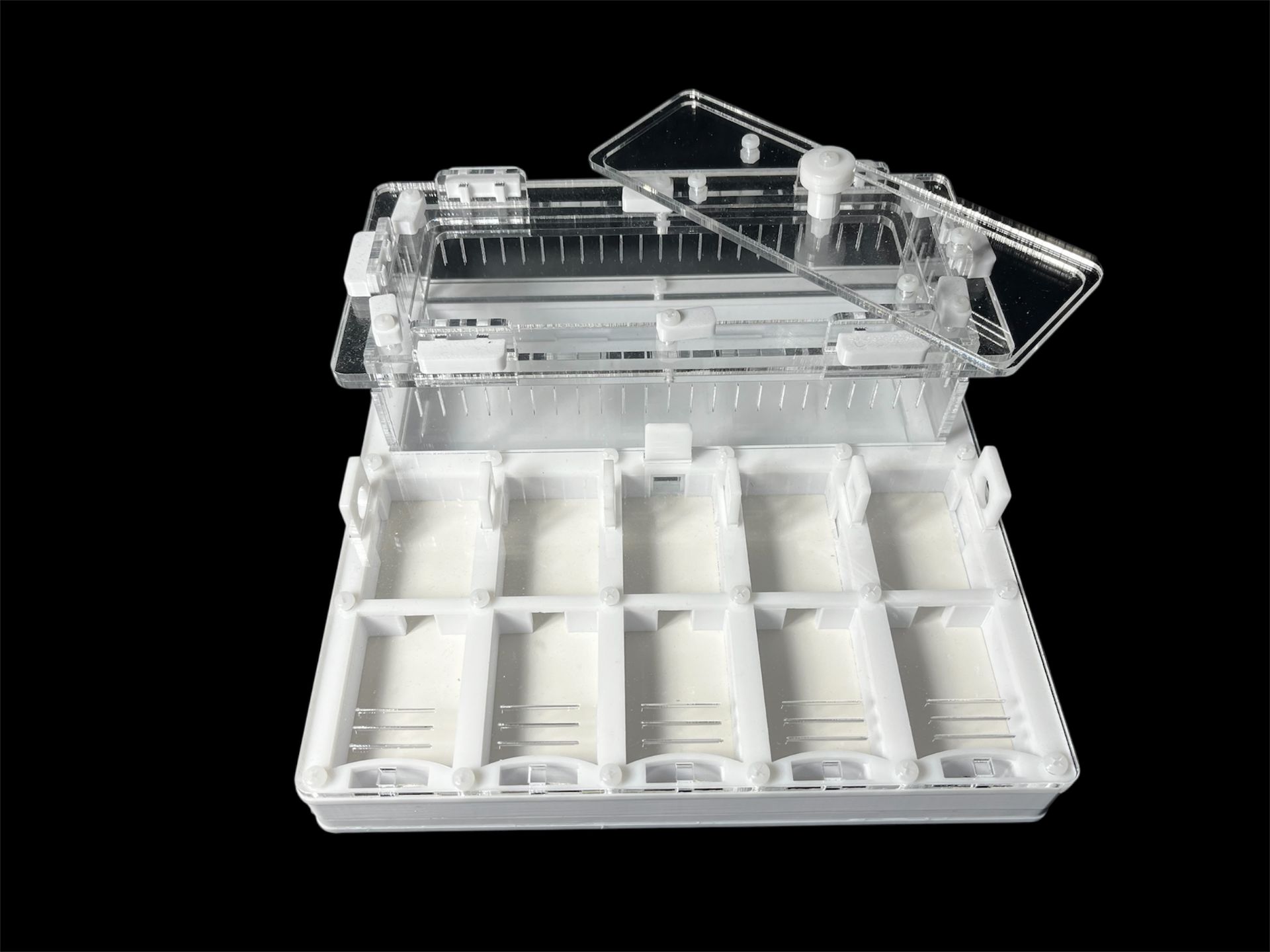 Муравьиная ферма с 5 зонами увлажнения. Герметичная крышка, безопасные материалы