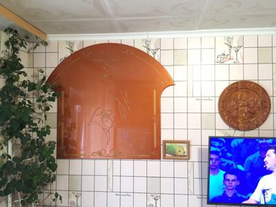 Біла пара хвилястих папуг, з повним комплектом
