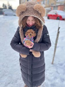 Дівченка той пудель дуже маленька