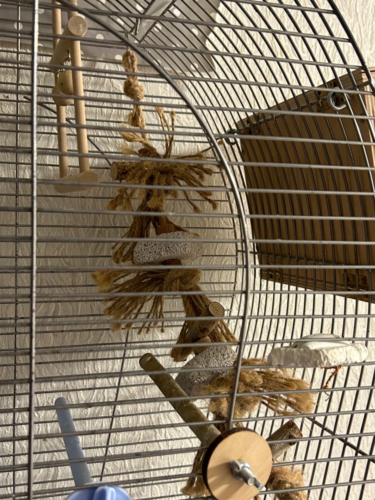 Клітка для хвилястих папуг та дві пташки + повний комплект