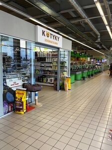 Зоомагазин KOTYKY на Кільцевій